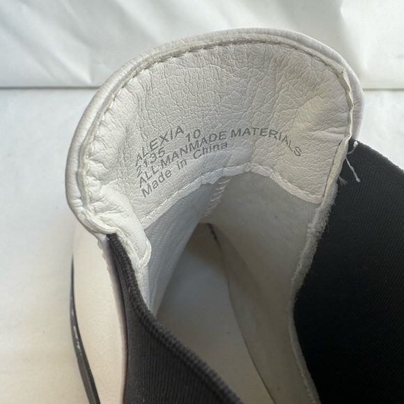 Seven 7 alexia pull on white pebbled vegan leather booties size 10 - Picture 6 of 9